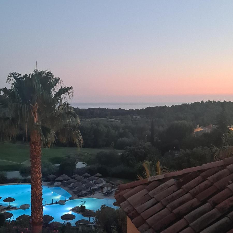 Hameau Des Amandiers Vue Mer - Piscine, Golf Et Tennis Prive Saint-Cyr-sur-Mer Bagian luar foto