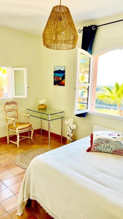 Hameau Des Amandiers Vue Mer - Piscine, Golf Et Tennis Prive Saint-Cyr-sur-Mer Bagian luar foto